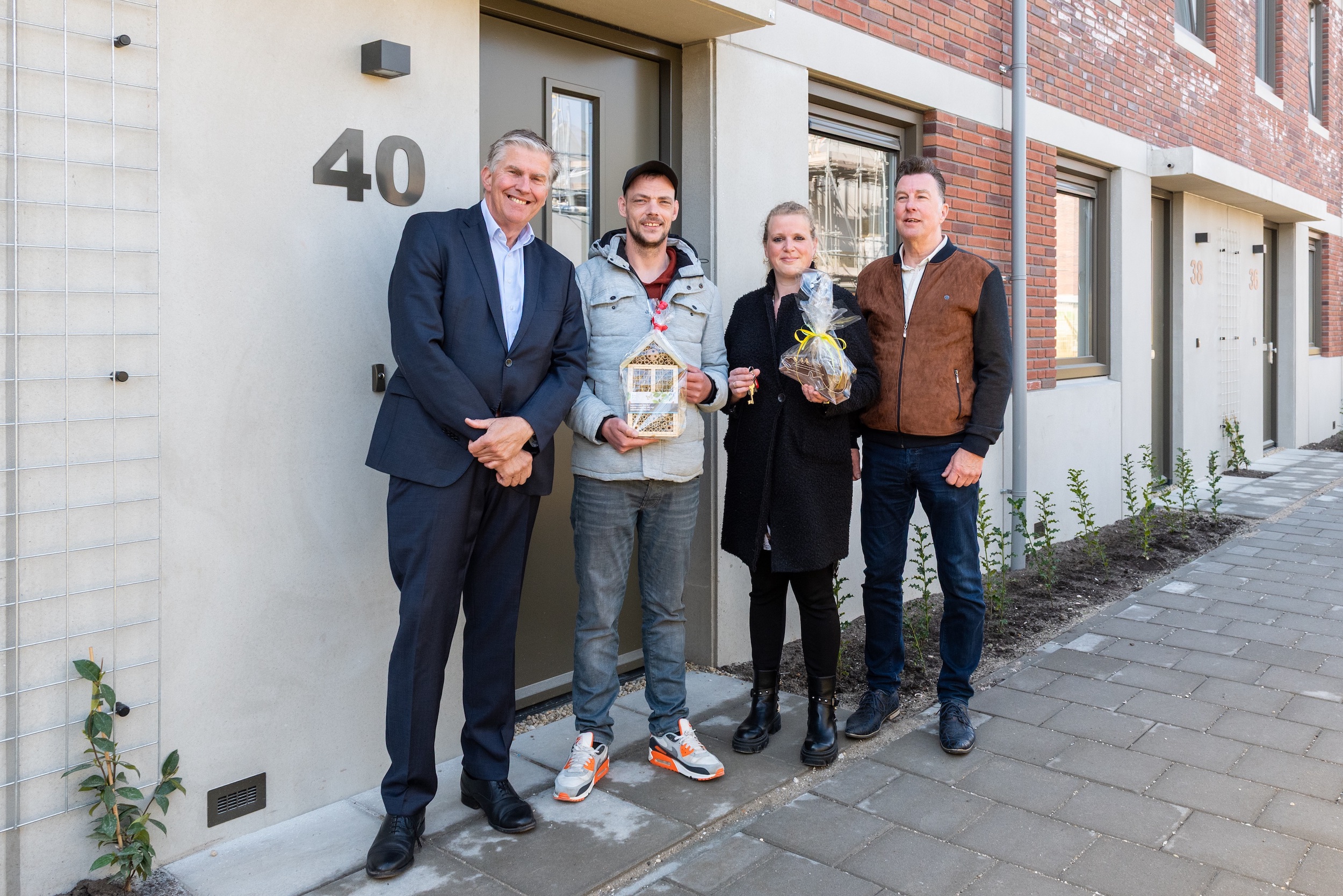 Eerste sleutel overhandigd.